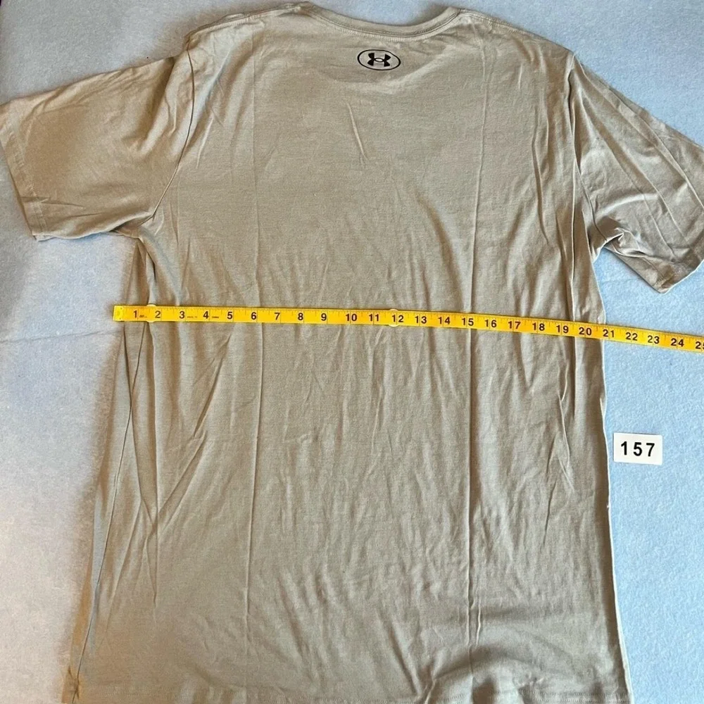 Men's Under Armour Shirt Size Large Excellent Condition